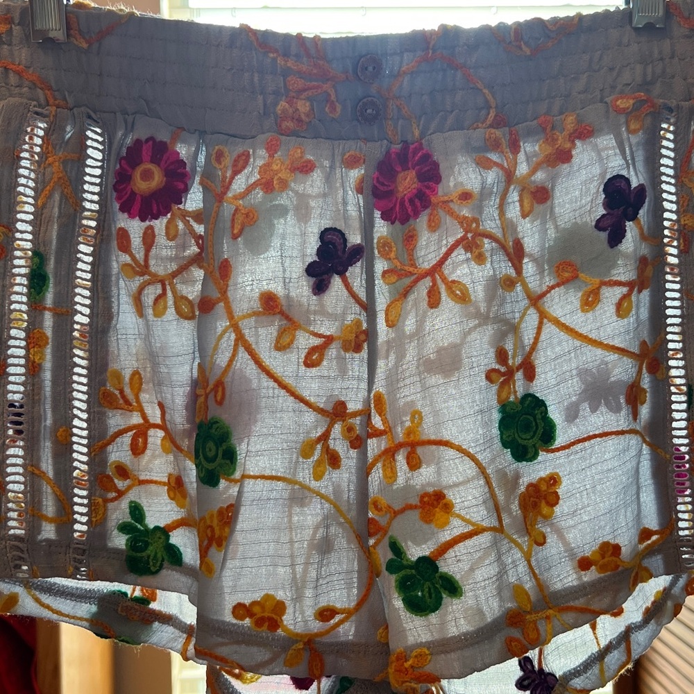 Honeydew Embroidered Siesta Sweetheart Shorts - Picture 2 of 13